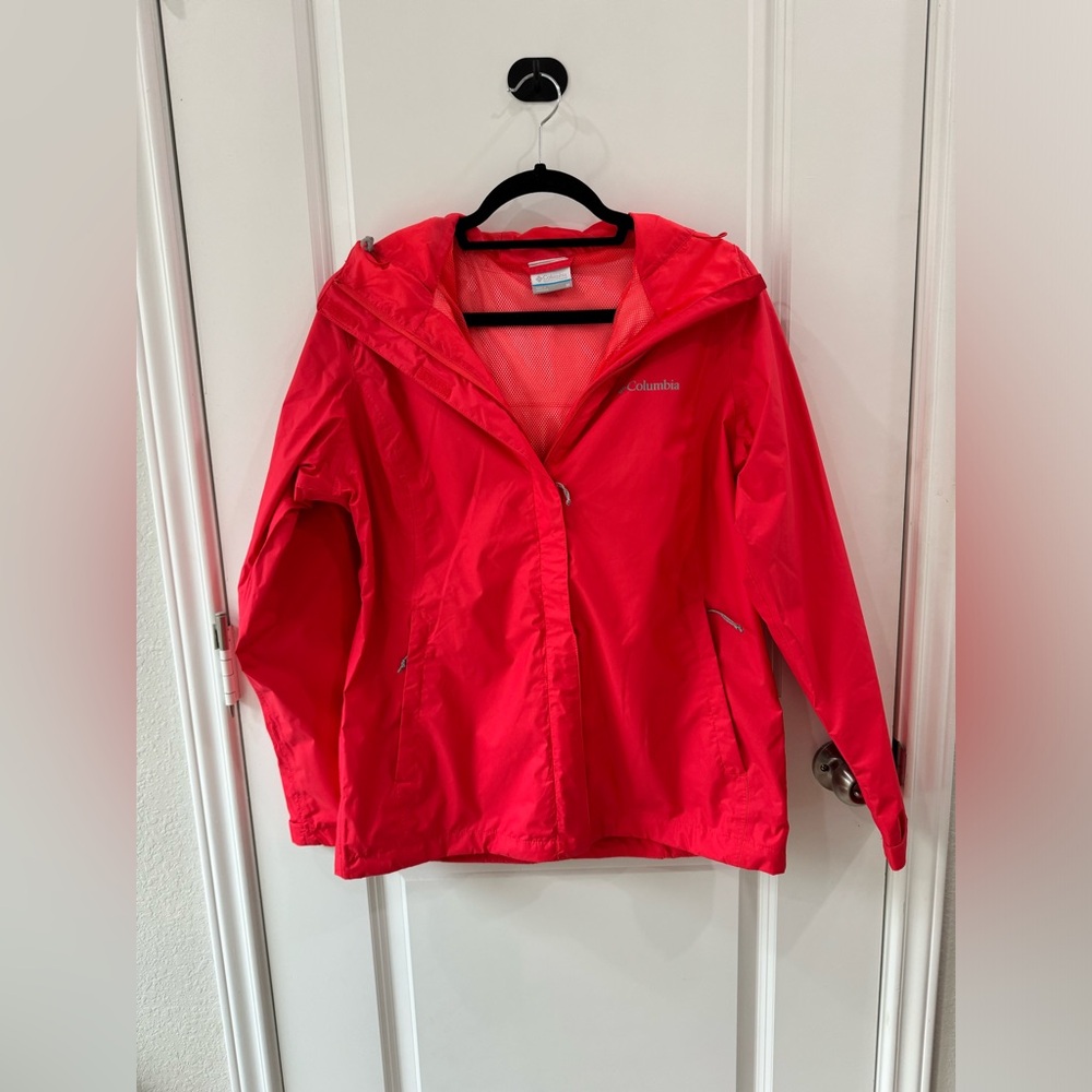 Columbia Rain Jacket - Medium